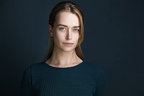 Julia Van Dam